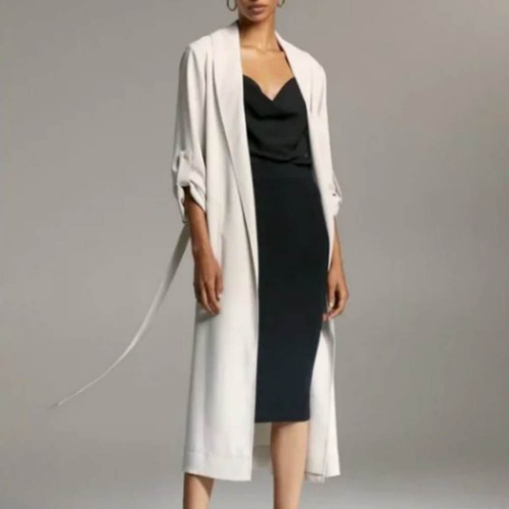 Aritzia Babaton Kahlo Robe in Bone XS